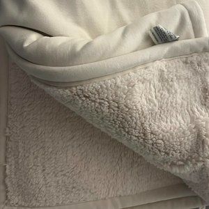 Pottery Barn Ivory Faux Fur Throw Blanket 50x70